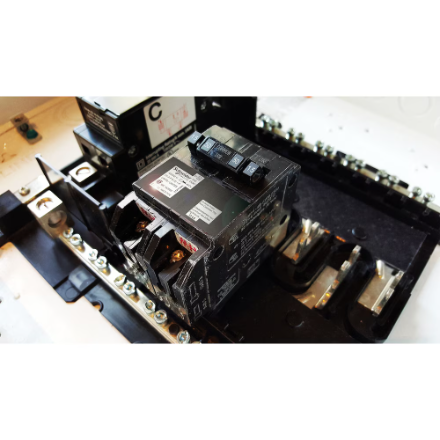 HomeLine 50 AMP 2" 15A(2) Single Pole / Double Pole 50AMP Quad Plug-On Circuit Breaker - Image 5